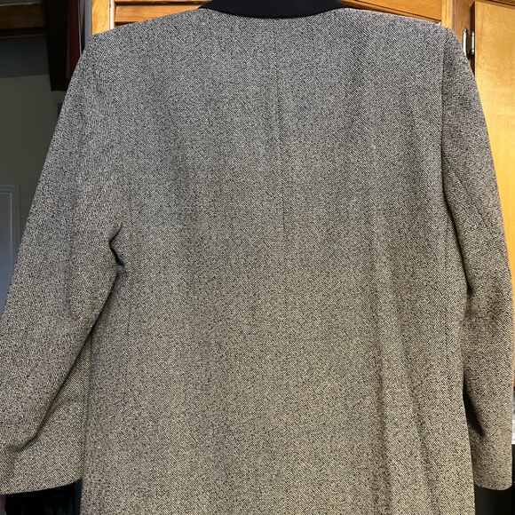 Womens Wool/ Lambs wool Warranted Pendleton Long coat - Picture 3 of 9